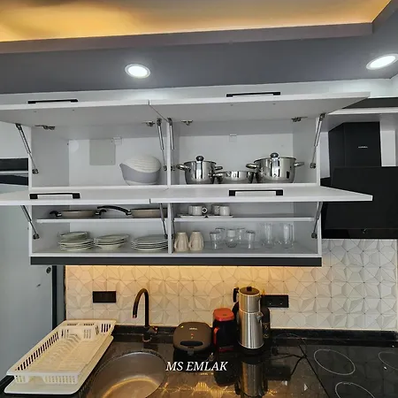 Kiralik Havuzlu 1+1 Daire