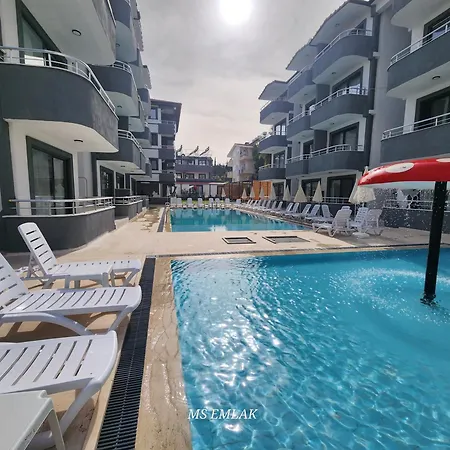 Kiralik Havuzlu 1+1 Apartment *