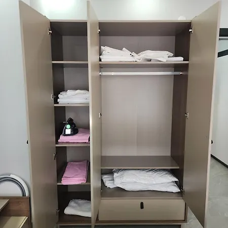 Kiralik Havuzlu 1+1 Apartment *